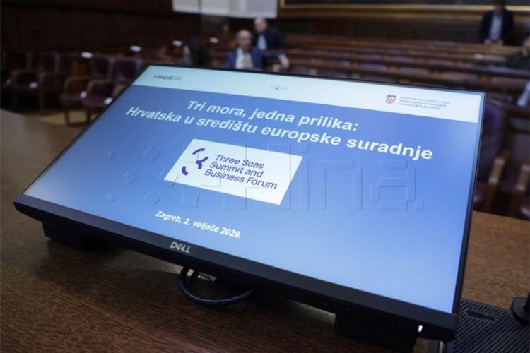 Slika /dokumenti/tri mora.jpg